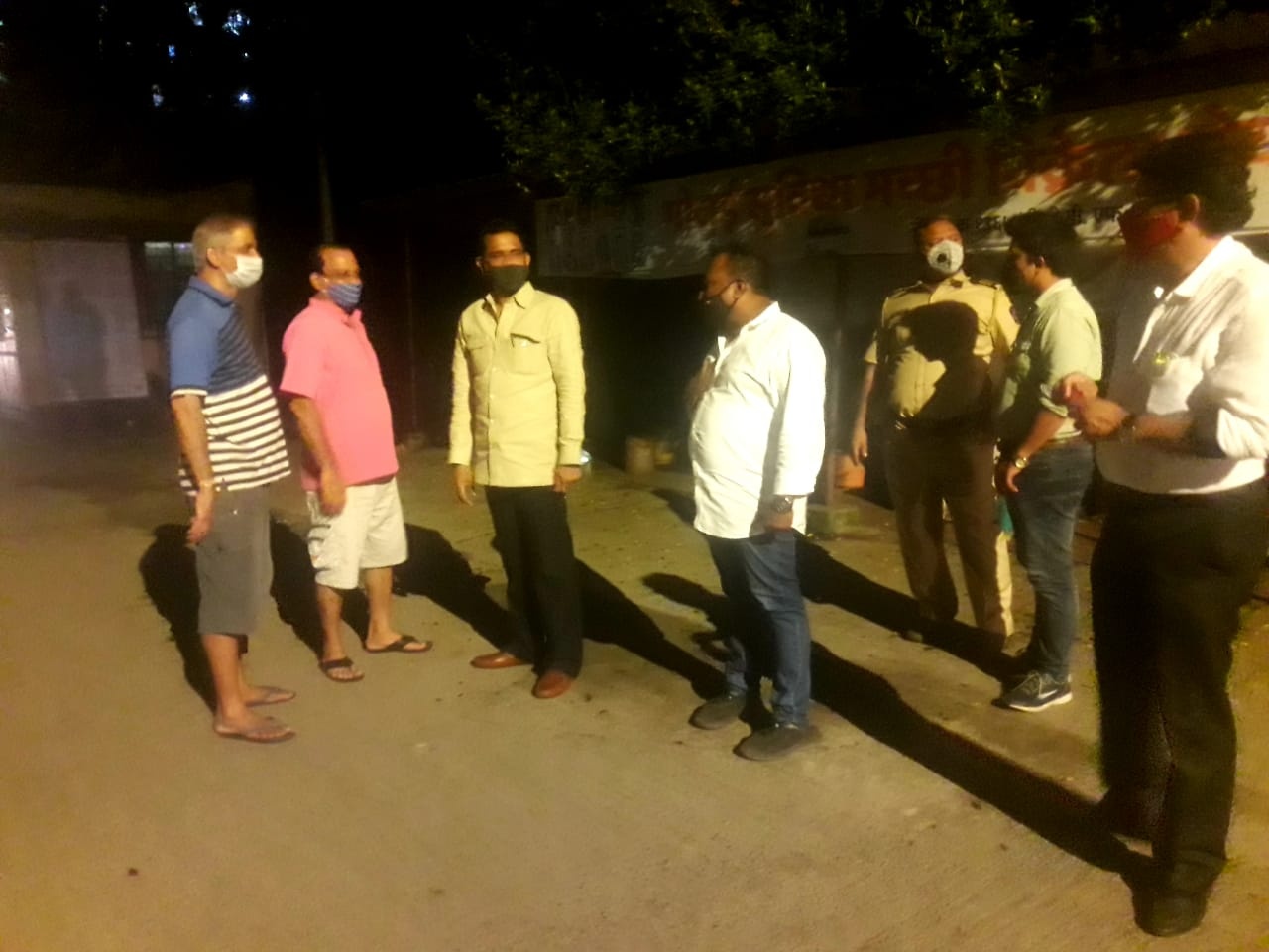 Inspected the work of Solar Lights installed at Gorai Jetty, Borivali (W) along with Former Corporator Mr. Shiva Shetty, BJP Padadhikaris and Karyakartas !