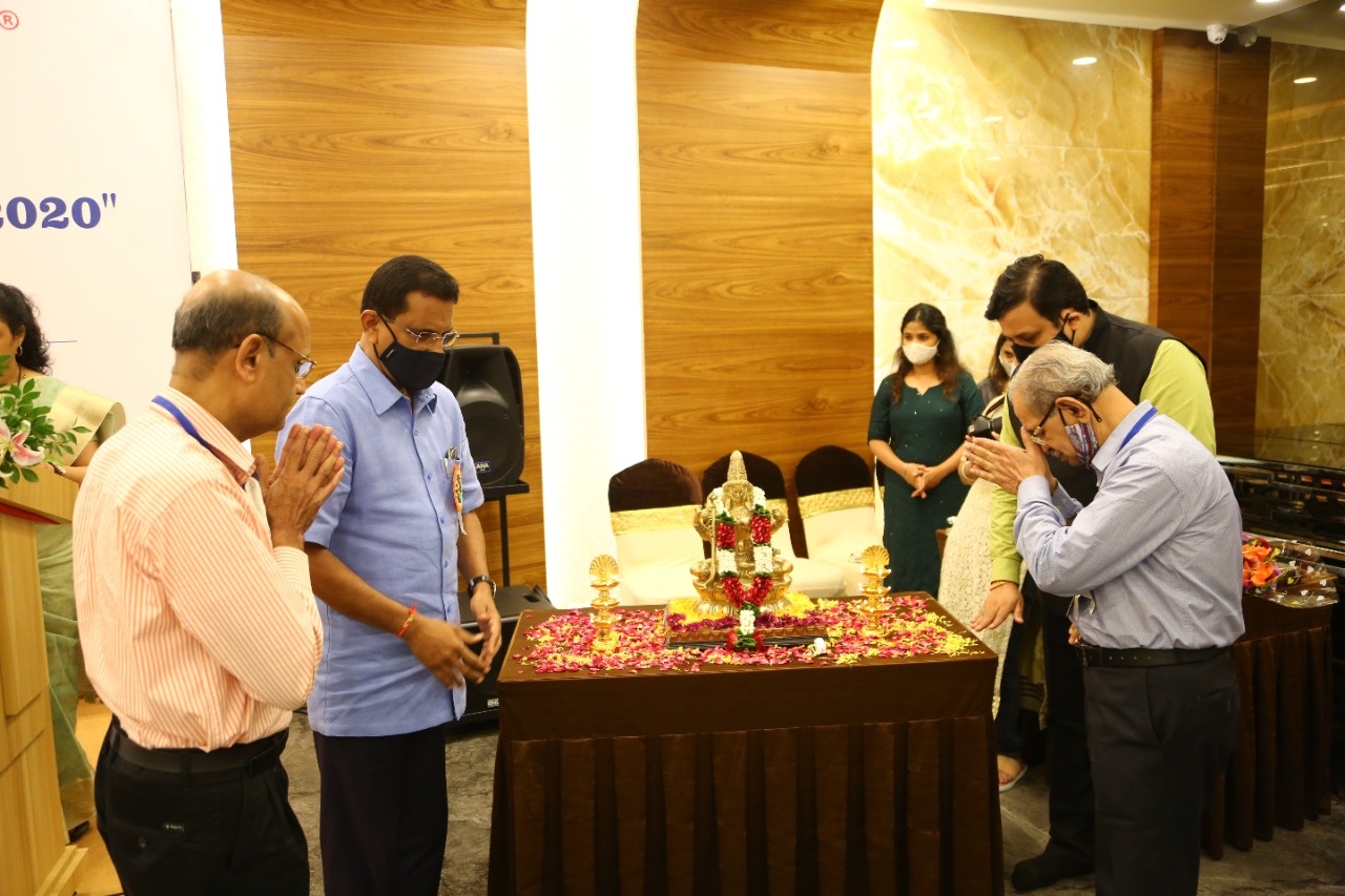 Addressed the trustees and educationists of Borivali at the seminar on the 