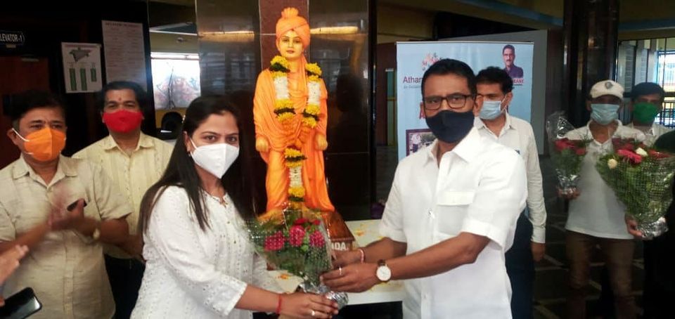 Atharva Foundation organized a special health, and eye check-up camp specially for the women of Borivali. Attended the opening ceremony of this camp. 