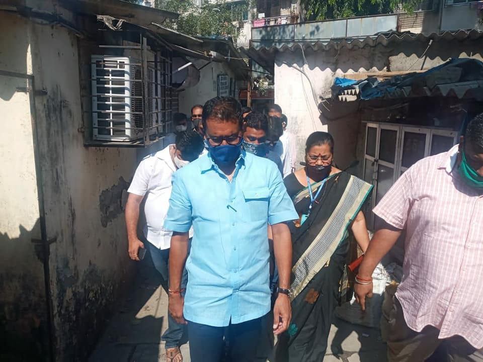 Visited Banshi Chawl, Carter Road in Borivali East to inspect regarding toilet issues along with Corporator Mrs.Asavari Patil, as the residents of the area have been using public restrooms without doors.