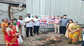 Attended the Bhumi Pujan ceremony of  a water pipeline at Shri.Sambhavnath Bhagwan Jain Derasar Road, Jambhali Galli in ward no.15, Borivali. Corporator Mr.Pravin Shah was present.