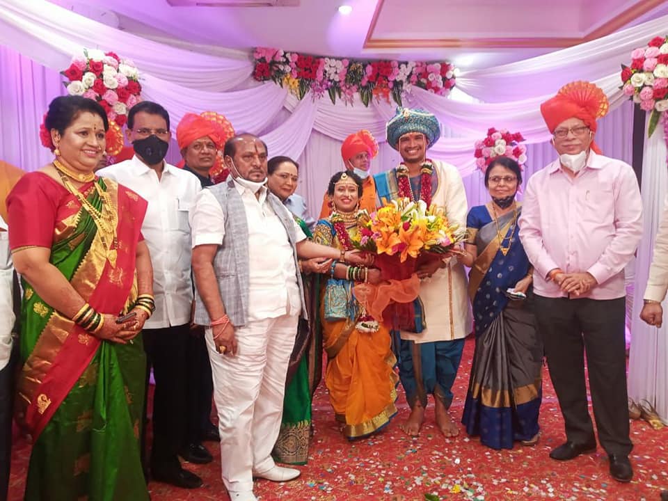 Attended the wedding ceremony of Nitin-Prajakta and Santosh-Ankita in Borivali Constituency and wished them good luck for their future.