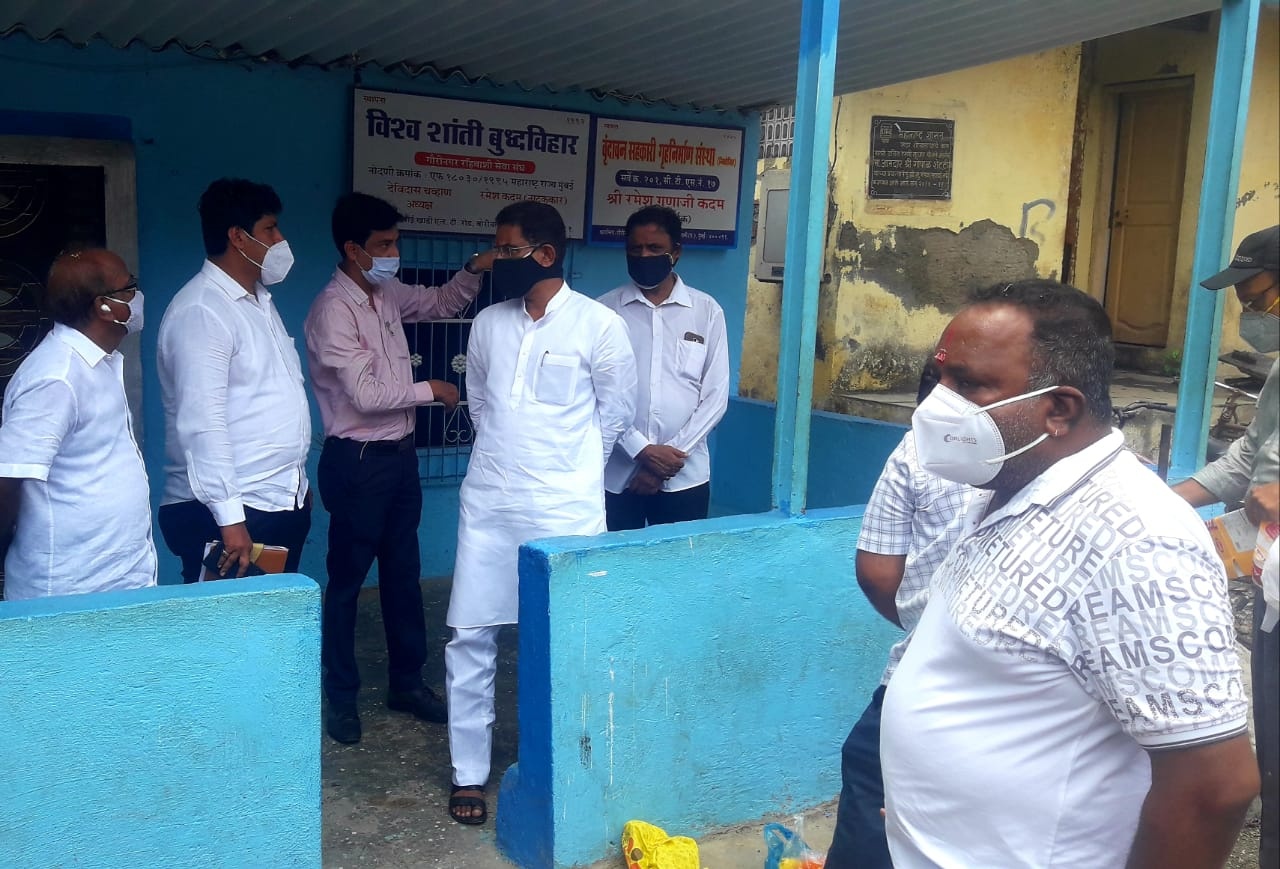 Performed the Bhumi Pujan at Gaurinagar, Gorai, Borivali (W) for the Public Toilets work being carried out using MLA Development Fund.  Former Corporator Mr. Shiva Shetty , BJP's Post Holders and Karyakartas were also present in the Bhumi Pujan Ceremony!