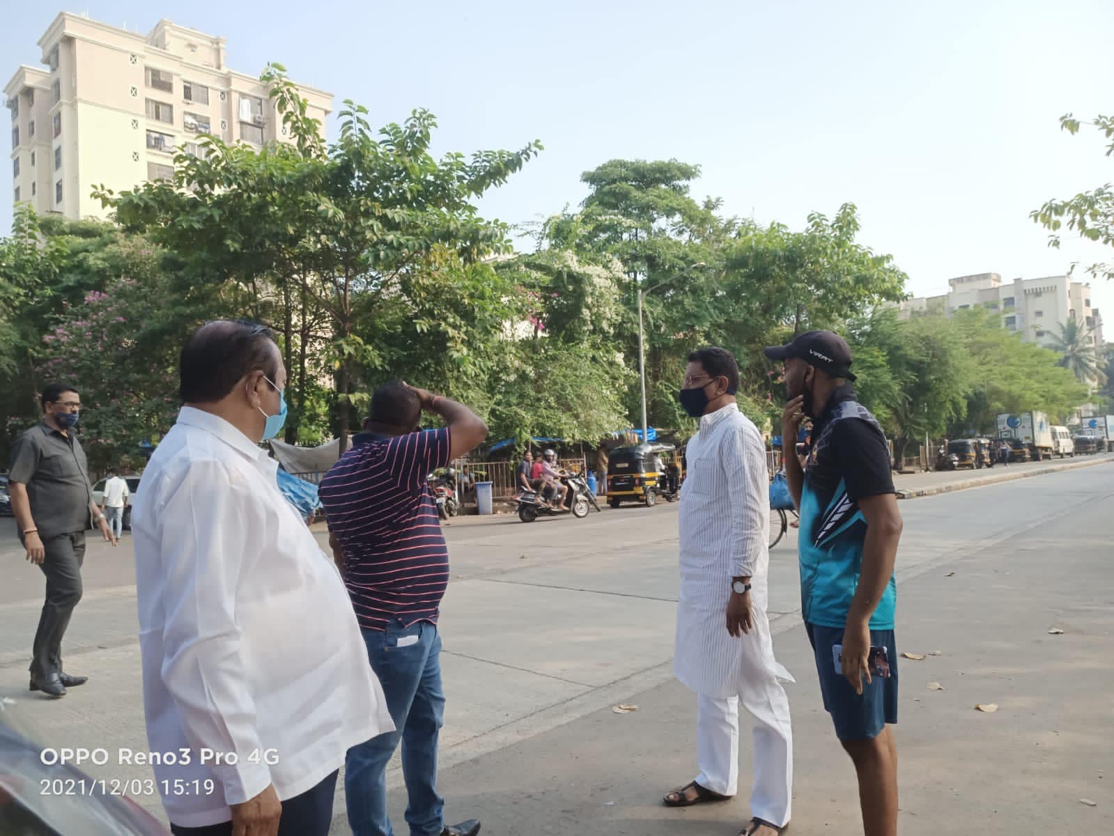 Reviewed the preparations for the skating competition to be held on Sunday at Chikuwadi Maidan, Padmanagar! Corporator Mr. Pravin Shah, Former Corporator Shiva Shetty, head of skating competition Mr. Varun Shrikar were also present!