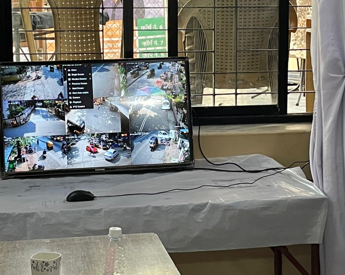 Inaugurated CCTV?? being installed at Yogi Nagar, under the 'Safe Yogi Nagar' campaign in Borivali Constituency