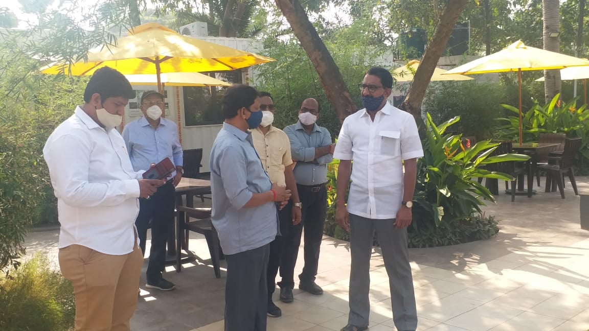 Inspected the ongoing beautification work being done of Swami Vivekananda Statue, SV Road, Borivali (W) and also visited the newly constructed Swami Vivekananda Library and Arts Center along with office bearers and karyakartas to overlook the final work b