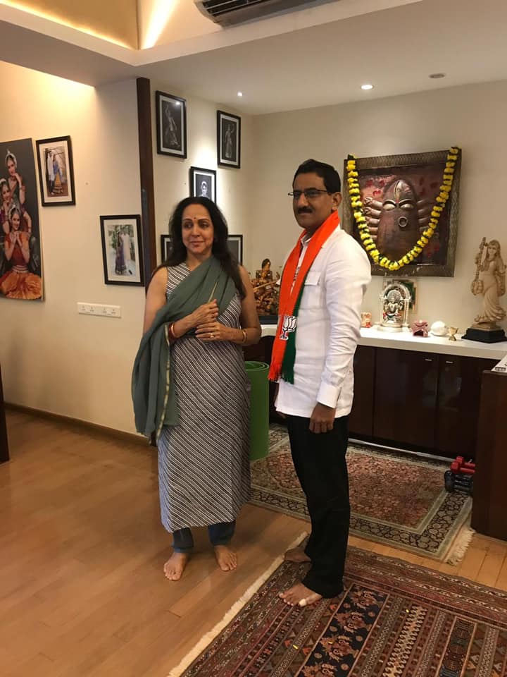 Shri. Sunil Rane took best wishes from Member of Parliament From Mathura And Legend Bollywood Personality Smt Dreamgirl Hema Malini Ji