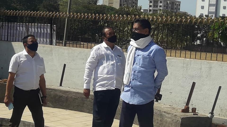 Inspected the construction work of the new Library and Study Centre at New M.H.B Colony in Ward no. 16.