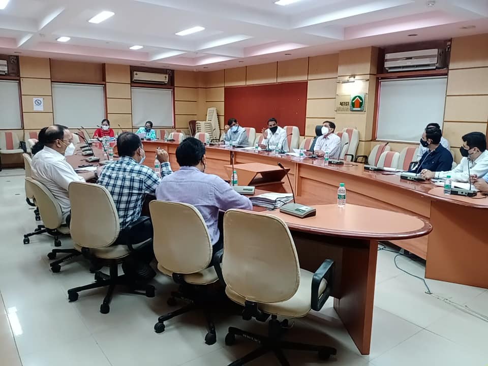 Attended a meeting with MHADA CEO Mr. Yogesh Mahse  to discuss on issues currently being faced by citizens in Borivali Constituency (Charkop- Gorai) regarding drinking water supply, Sewer lines , as well as discussed about MHADA to take possession of open