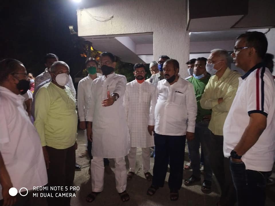 Bhumi Pujan ceremony of the protection wall work at Ankur Society near Ganpati Mandir, Kastur Park, Borivali West was done today. Attended the Bhumi Pujan Ceremony and also interacted with the citizens present.