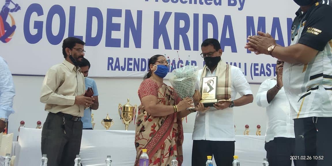 Inaugurated the Box cricket tournament organised by Golden Krida Mandal at Rajendra Nagar, Borivali East and wished the participants good luck. Corporator Mrs.Asawari Patil was also present.