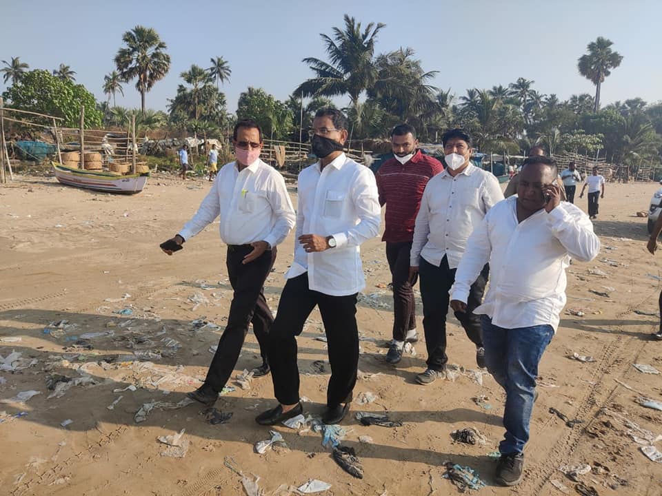 Inspected the beaches of Manori Village, as well as interacted with the local citizens and raised my concerns regarding the cleanliness of the area.