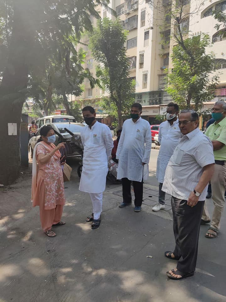 Visited Gulmohar Co-operative Housing Society in Chikuwadi, Borivali Constituency and interacted with the citizens regarding the problems faced by them.