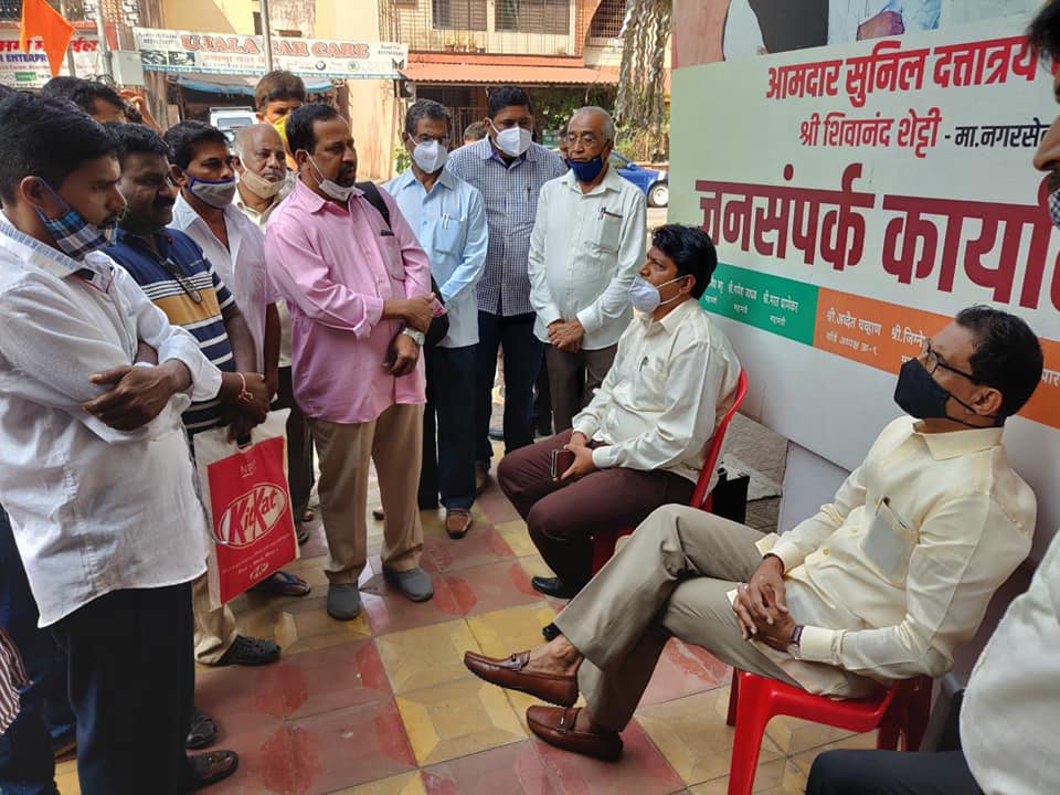 Conducted a meeting with BJP Karyakartas to discuss regarding various issues of the area and interacted with the citizens of ward no.9, Borivali constituency regarding the problems faced by them.