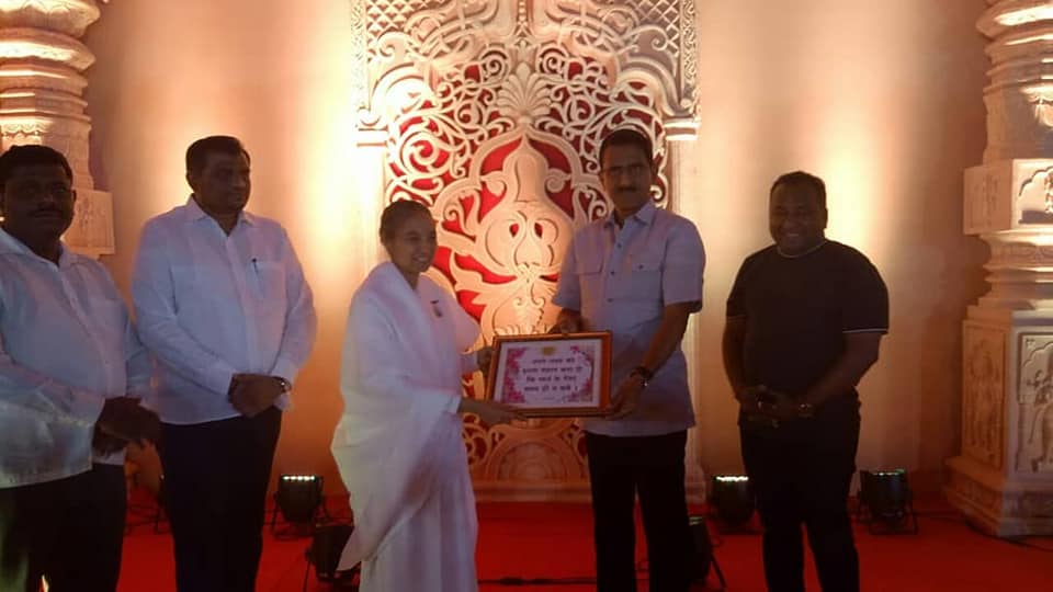 Shri. Sunil Rane attended the Mahashivratri Program organized by the Bramha Kumaris at Pushpanjali Garden, Borivali.