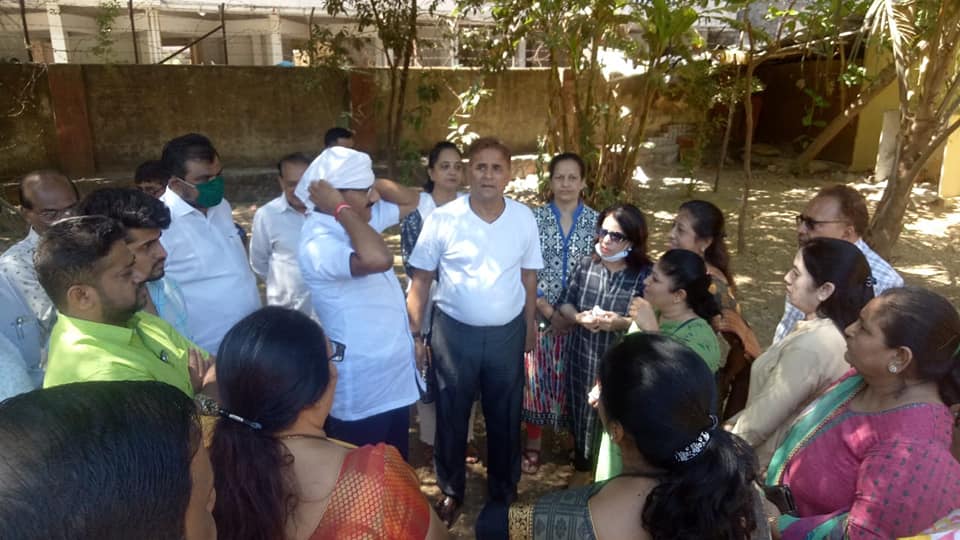 Shri. Sunil Rane interacted with the women residents of Satya Nagar to understand their issues.