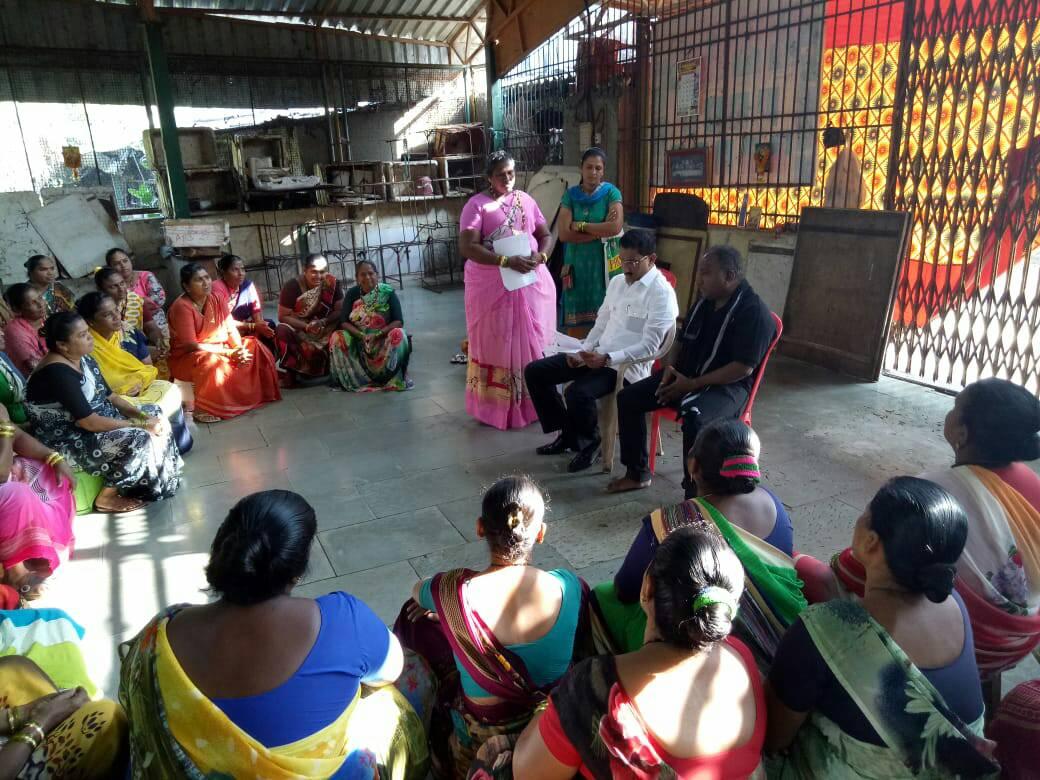 Shri. Sunil Rane visited the Gorai Fishmarket this morning to address the issue of the tax assessment notice issued by the MCGM.