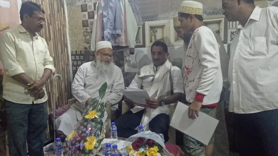 Shri. Sunil Rane stopped by our Karyakarta Khozham Bhai's house to meet him and his family.