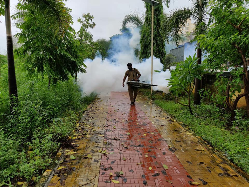 Dusting and Pruning of unwanted grass was done at the Dattaguru Ground in Charkop sector 8 for the safety of citizens.