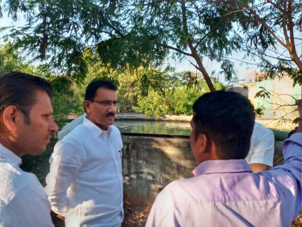 Shri. Sunil Rane visited Charkop sector 8 to take an update of maintenance work for the foul smell caused by Sewage Treatment Plant.