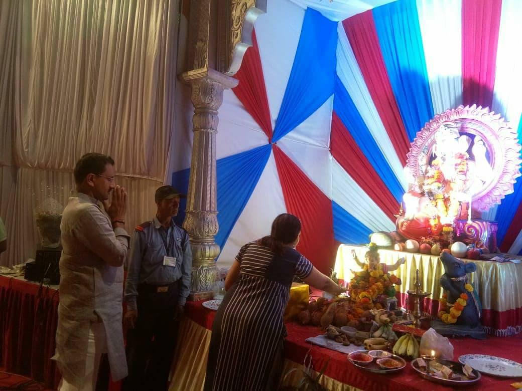 Shri. Sunil Rane was blessed to attend the Maghi Ganesh Jayanti function organized by Bhakti-Shakti Pratishthan at Rajendra Nagar, Borivali. Took the blessings of Lord Ganesha and interacted with the citizens.