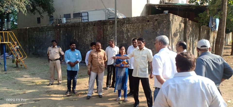 Shri. Sunil Rane congregated a meeting with the corporators to discuss the measures to be taken for the development of a ground located near Pawan Dham, ward 17, into a jogging track, football turf, and cricket training area for the citizens of Borivali