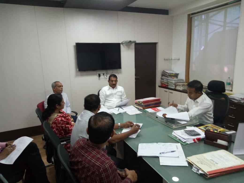 Shri. Sunil Rane congregated a meeting with Mhada Chief Officer Shri Radhekrishna Ji regarding the issues faced by the residents of Gorai and Charkop.