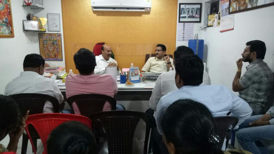 Shri Sunil Rane before beginning the night round at Borivali East, visited Nagarsevak Shri Vidyarthi Singh Ji's office.