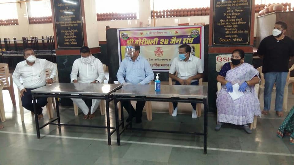During the times of the lockdown, 'Shri Borivali 27 Jain Sangh' distributed essential household items to the needy. Jain Derasar Sanghs have an aim to reach out to the needy citizens whenever required. MP Shri. Gopal Shettyji, MLA Mrs. Manisha tai Chaudha