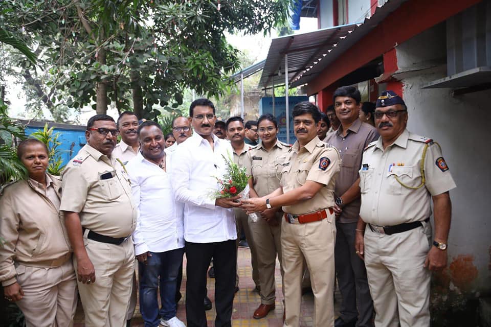 Shri. Sunil Rane distributed computers and printers with Shiva Shetty today at Gorai Police station for the purpose of developing and upgrading the system.
