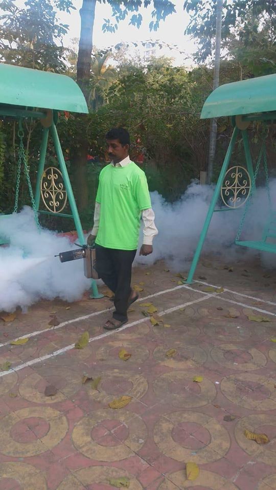 As requested by residents in the meeting held yesterday morning, the complaints about mosquitoes in the area of Vazira, Borivali were resolved by doing pest control with the help of a mosquito repellent smoke machine.