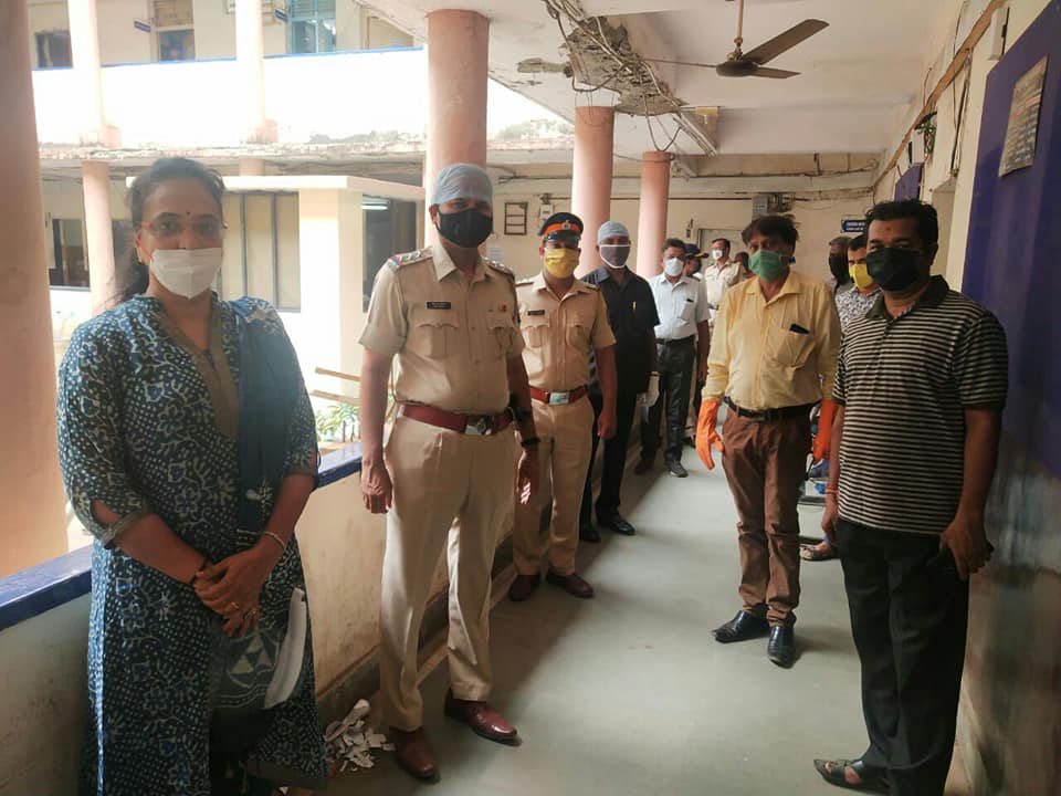 A free health checkup camp was organised for Policemen under the 'Doctor At Your Doorstep Initiative' at Borivali police station. Sincere thanks to Dr. Neelu Jain and all the doctors for their cooperation!