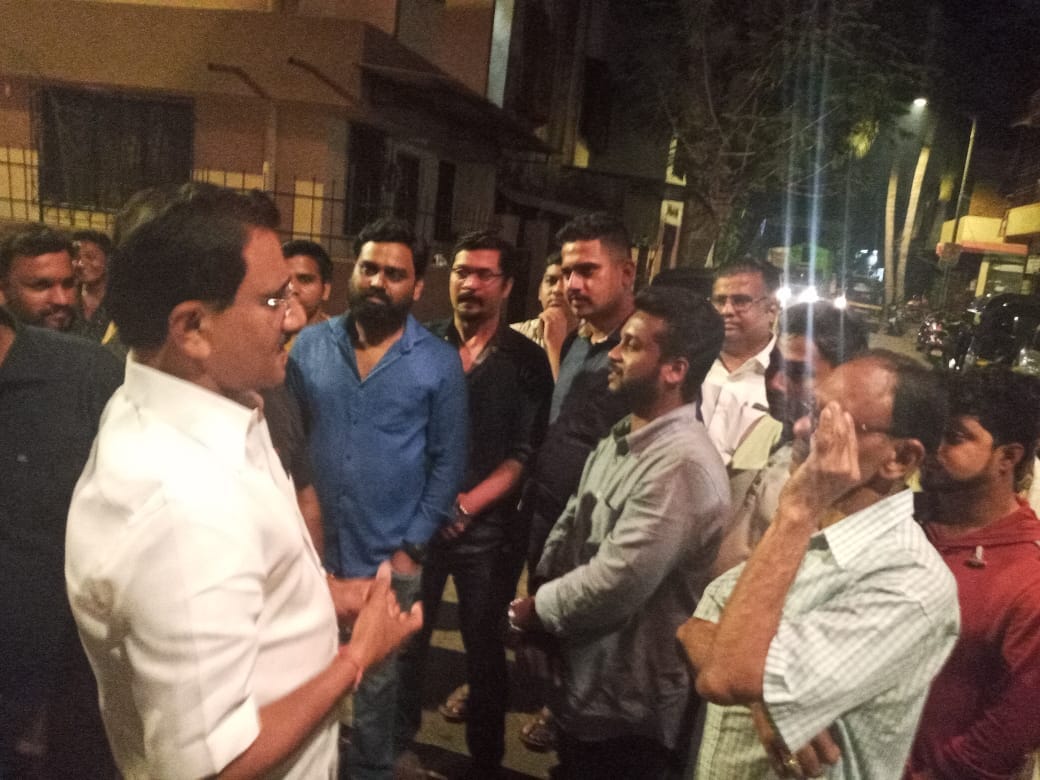Shri. Sunil Rane while taking a stroll in Borivali last night, interacted with a few residents of Gorai and addressed the issues regarding the development of the area.