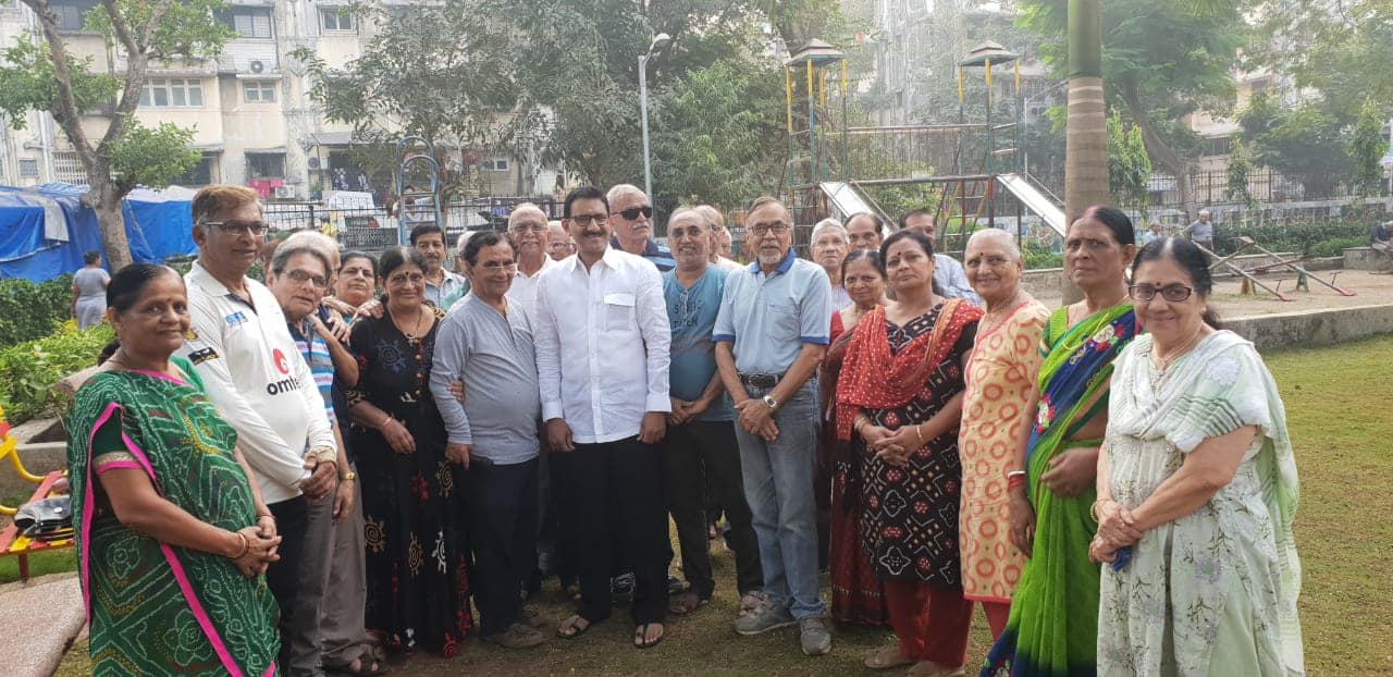 Shri. Sunil Rane morning visit to the senior citizens laughing club of Pandit Nehru Garden, Saibaba Nagar, Borivali West.