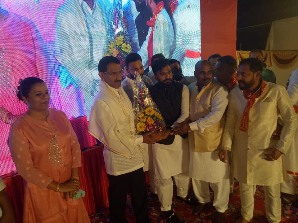 Shri. Sunil Rane glad to be invited to Sai Bhandara organized by Shri Sai Seva Sangh at Charkop.