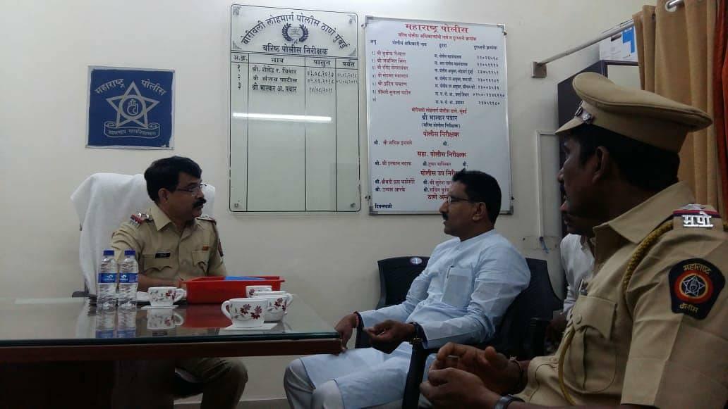 Shri. Sunil Rane attended the Satyanarayan Pooja at Borivali Railway Police Station and took blessings of the Lord.