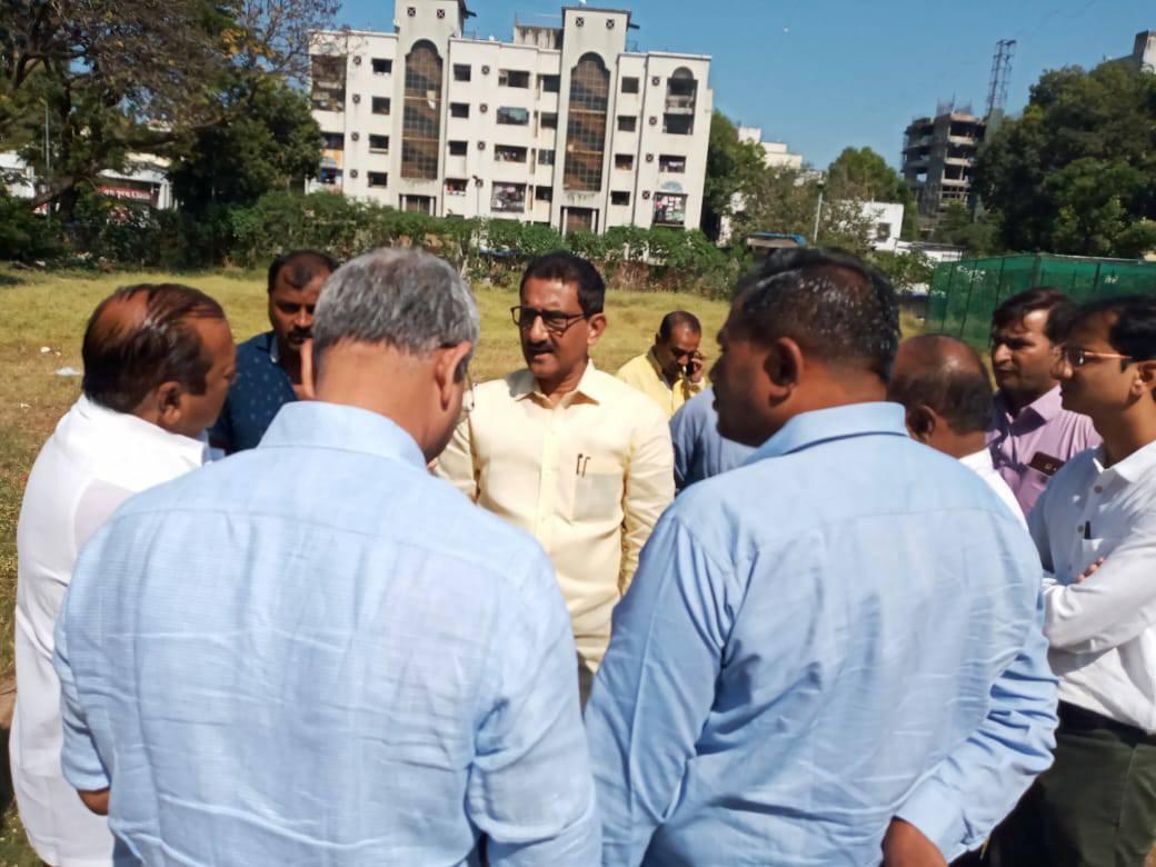 Shri. Sunil Rane visited 'Rajda Municipal School' at Mhatre Wadi, Borivali west for the inspection of the school ground.