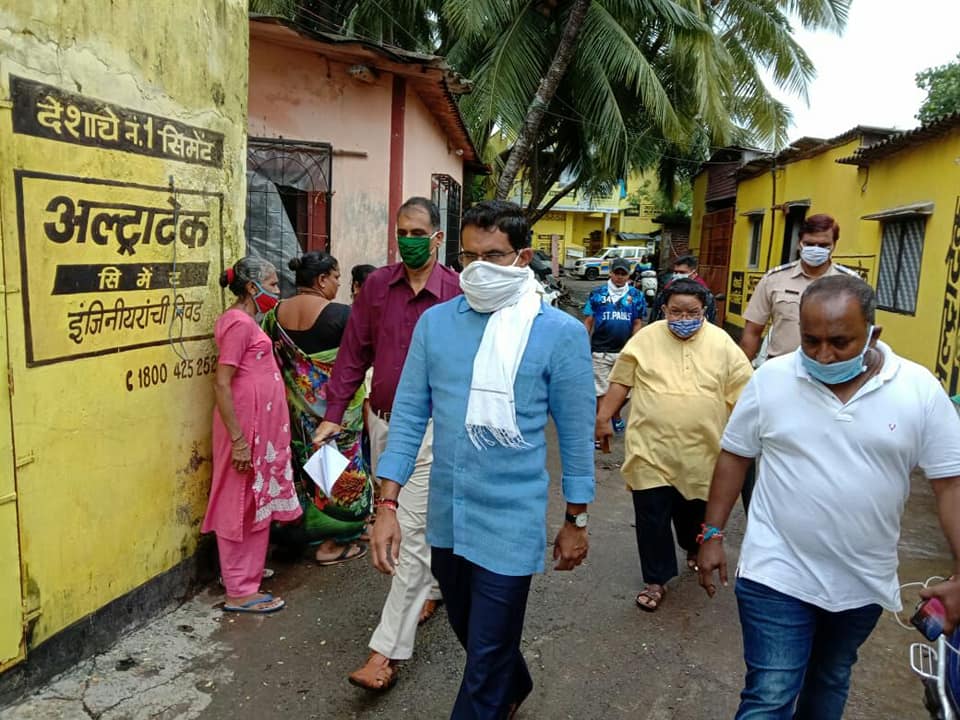 13 Boats from Gorai, Borivali had gone for fishing, one of the Boats along with two people has been missing since morning.  Met Senior Police inspector Mr.Sanjeev Narkar, Tehsildar Mr.Vinod Dhotre, Father Edward of Gorai Church and Ex Corporator Mr.Shiva 