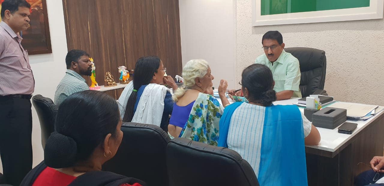 Few citizens of the constituency came to the Bharatiya Janata Party's Borivali office, to meet and discuss the issues regarding the development of the constituency.