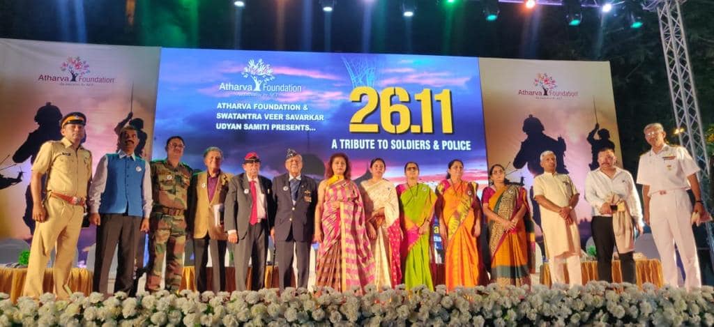 Glimpses from the 26/11 program which was held today. Proud to see that citizens came in large numbers to pay tribute to the martyrs of the #MumbaiTerrorAttack.