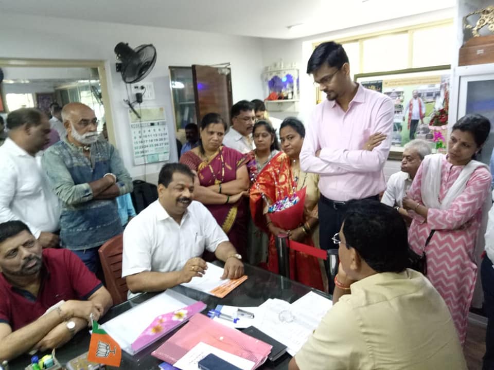 Shri. Sunil Rane had an interaction with the Office Bearer of Maharashtra Navnirman Sena MNS regarding the development of Charkop and Borivali
