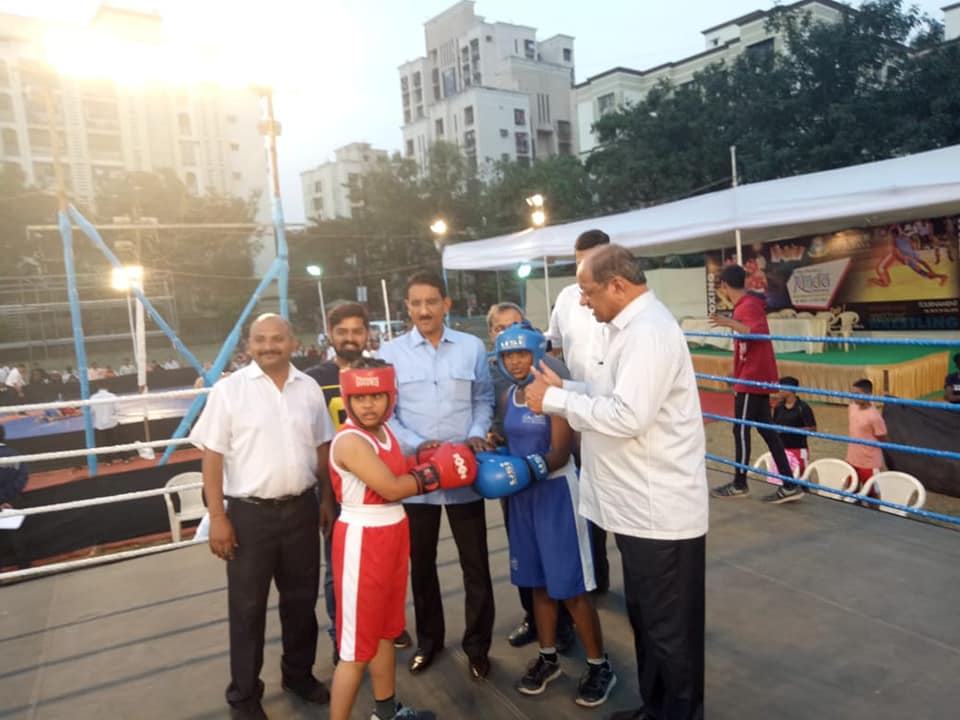 Shri. Sunil Rane attended a boxing tournament at Saptah Maidan, near Kamla Vihar Sports Club, Mahavir Nagar, Kandivali West.
